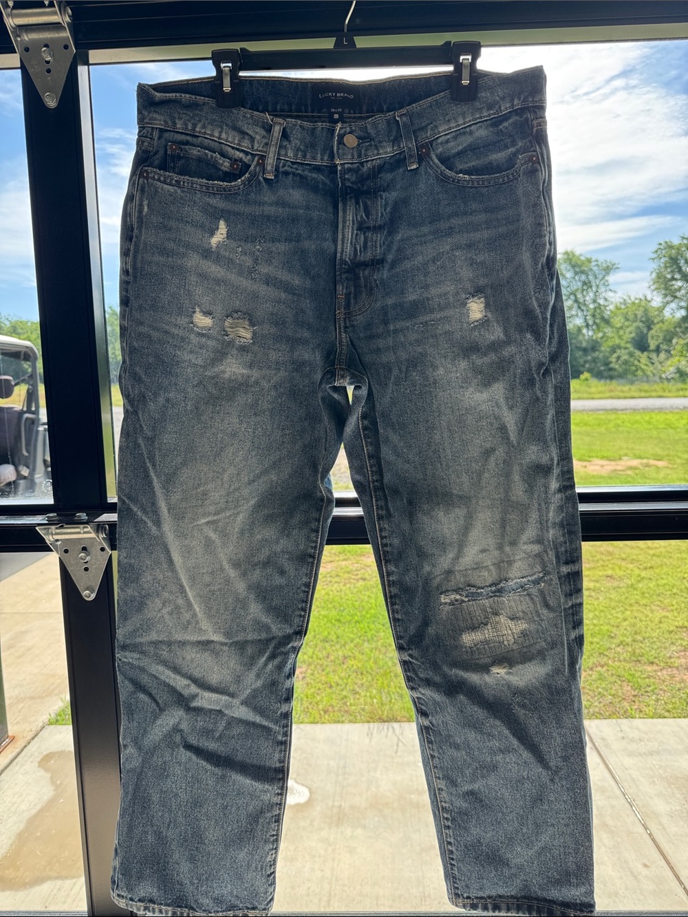 Lucky Brand Men's Washed Black Straight Jeans with Distressing